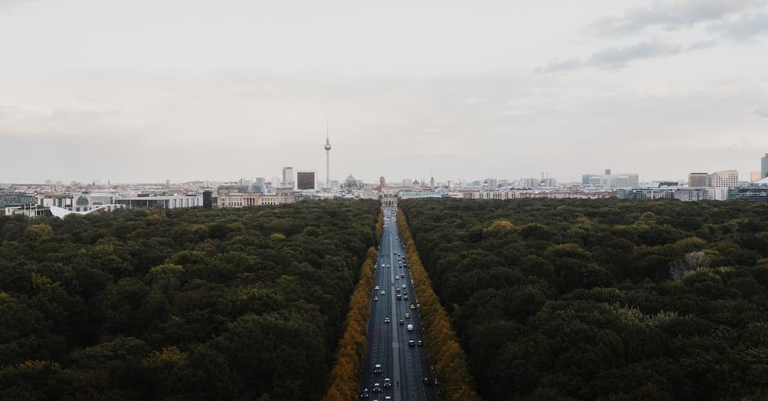 Recenzja serialu Babylon Berlin - niemiecka historia lat 20. w Berlinie